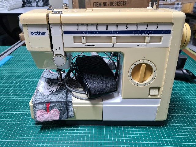 BAZAR - Šicí stroj Brother VX 860
