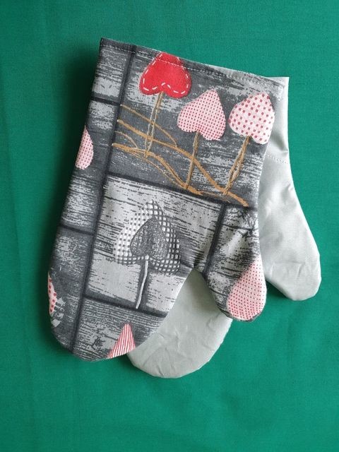 Kuchyňské chňapky s teflonem Srdce retro styl
