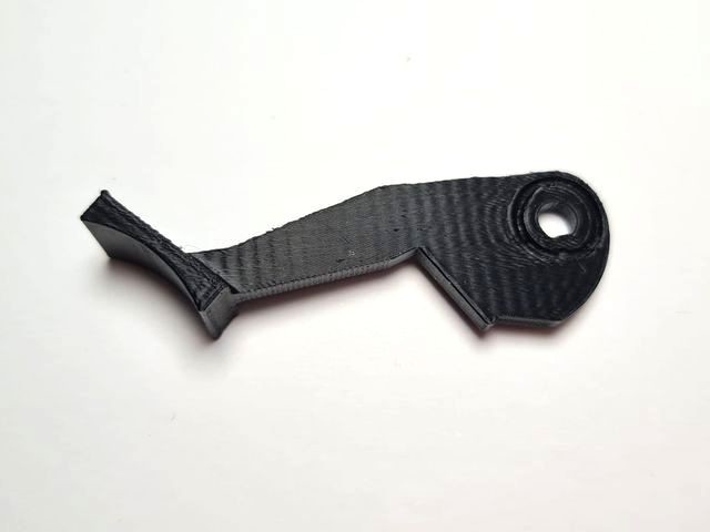 Páčka zdvihu patky Veritas Famula/Rubina černá - druhovýroba